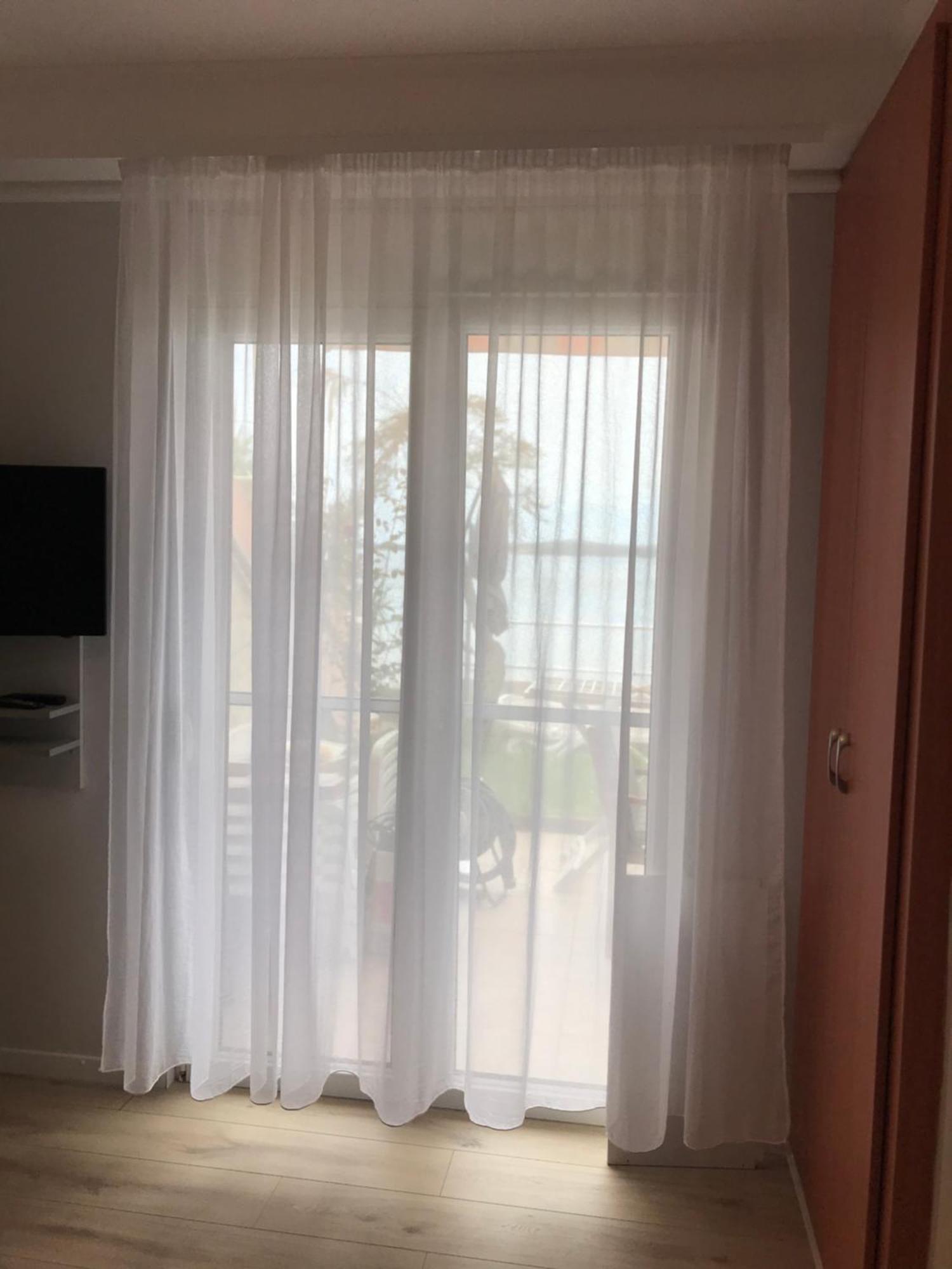 Apartment Valerija Привлака Стая снимка