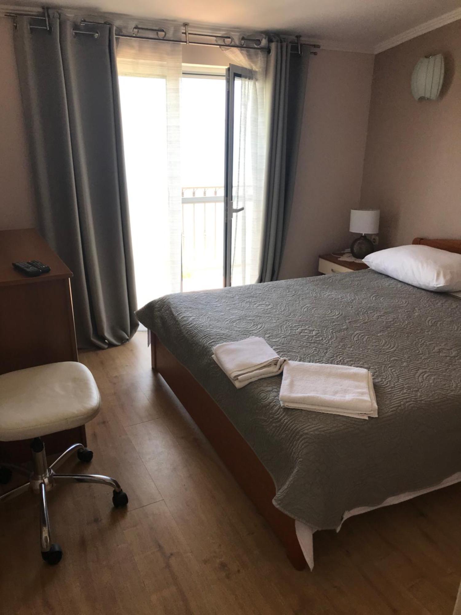 Apartment Valerija Привлака Стая снимка
