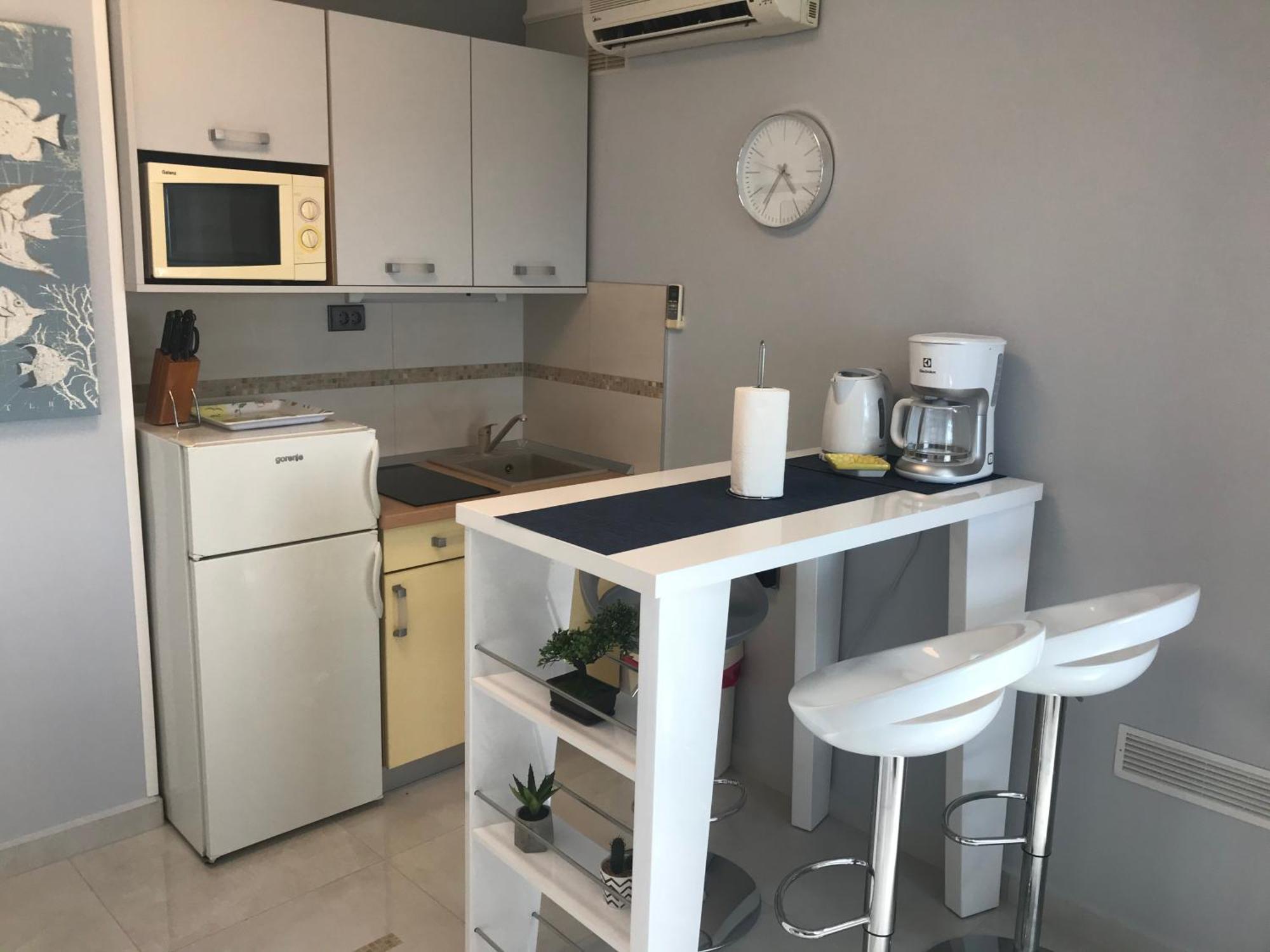 Apartment Valerija Привлака Стая снимка